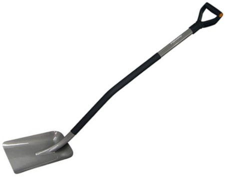 1025376-szufla-ergo-do-piachu-i-ziemi-132cm-fiskars.jpg