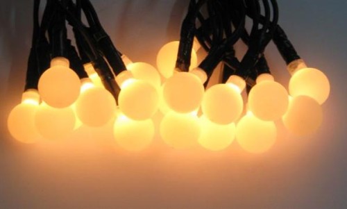 Przejdź do produktu Lampki choinkowe białe kuleczki 80 LED 37-242 dodatkowe gniazdo