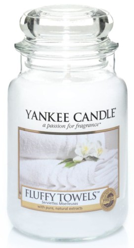 Przejdź do produktu Świeca w słoiku Fluffy Towels czyste pranie Yankee Candle