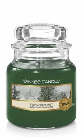 Przejdź do produktu Yankee Candle świeca mała w słoiku Evergreen Mist