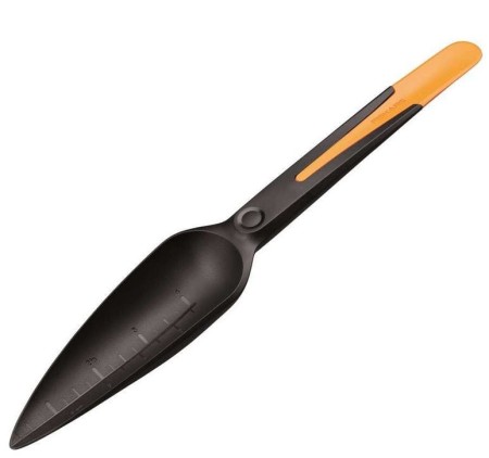 lopatka-do-wysiewu-solid-fiskars.JPG