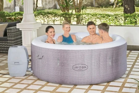 jacuzzi-bestway-1.JPG