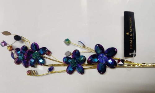 Przejdź do produktu Złota ozdobna gałązka z kwiatami 60cm 659133