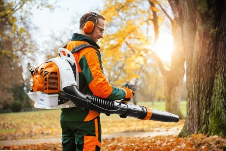 stihl-br-450.JPG
