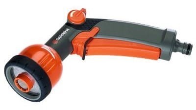8104-gardena-pistolet-zraszajacy-ze-strumieniem-perlistym.jpg
