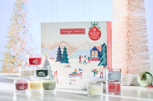 Przejdź do produktu Zestaw świąteczny prezentowy 9 świec mini Apres Ski Yankee Candle 6414