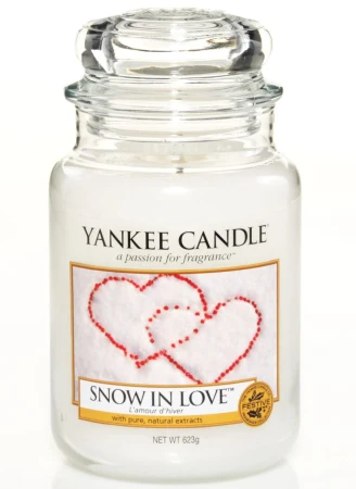 Snow-in-Love-swieva-w-sloiku-duza-yankee-candle.jpg
