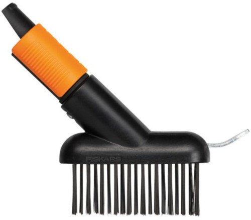 Przejdź do produktu Szczotka do czyszczenia fug chodnika QuikFit Fiskars 1000657