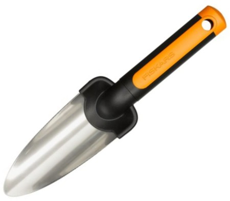 1000727_lopatka-waska-premium-planters-fiskars.jpg