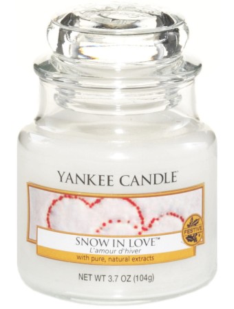 Snow-in-Love-swieca-yankee-candle-maly-sloik.jpg
